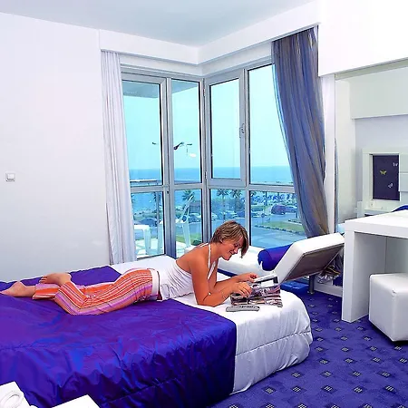 Perla Mare 3*
