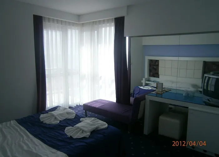 Perla Mare Hotell