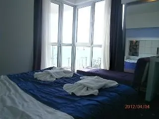 Hotell Perla Mare 3*